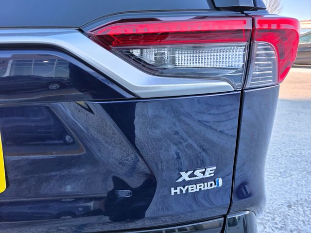 Used 2020 Toyota RAV4 XSE w/ XSE Grade Weather Package image 9