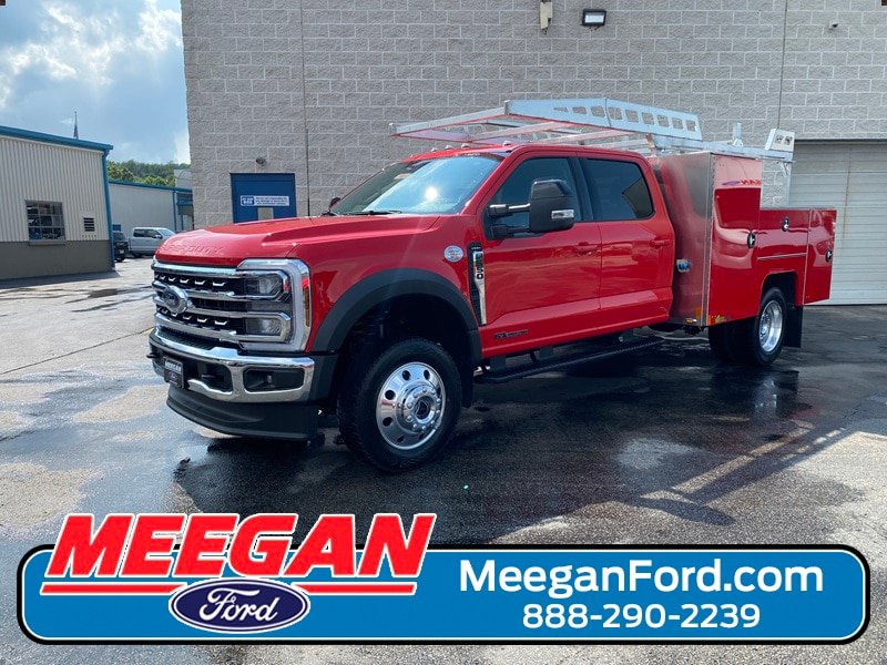 New 2026 Ford F550 4x4 Crew Cab image 1