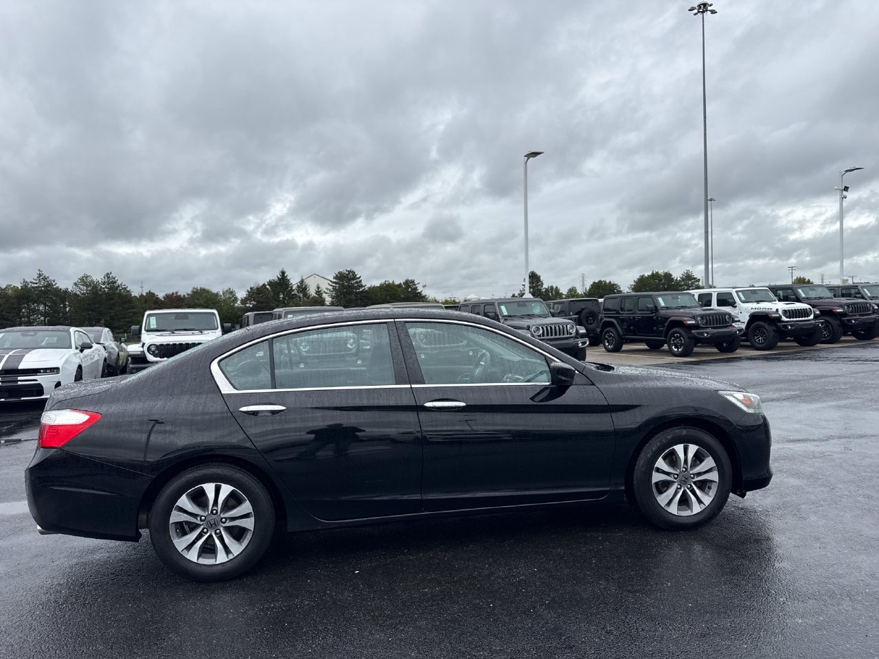Used 2015 Honda Accord LX image 2