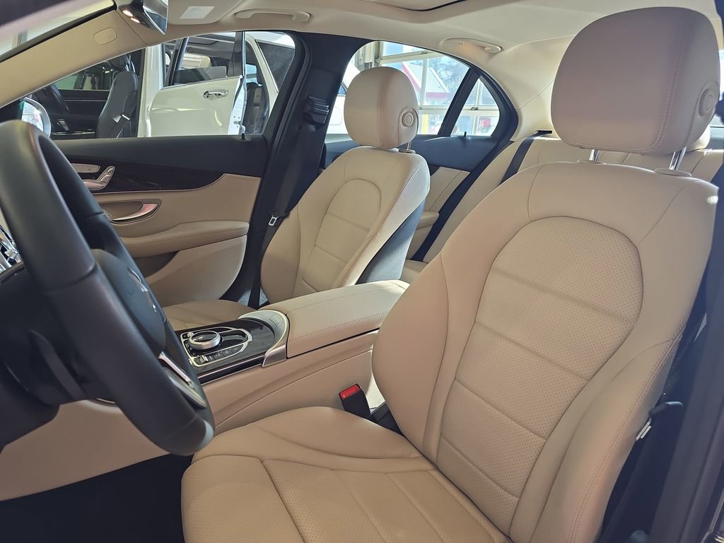Certified 2021 Mercedes-Benz C 300 4MATIC Sedan image 17