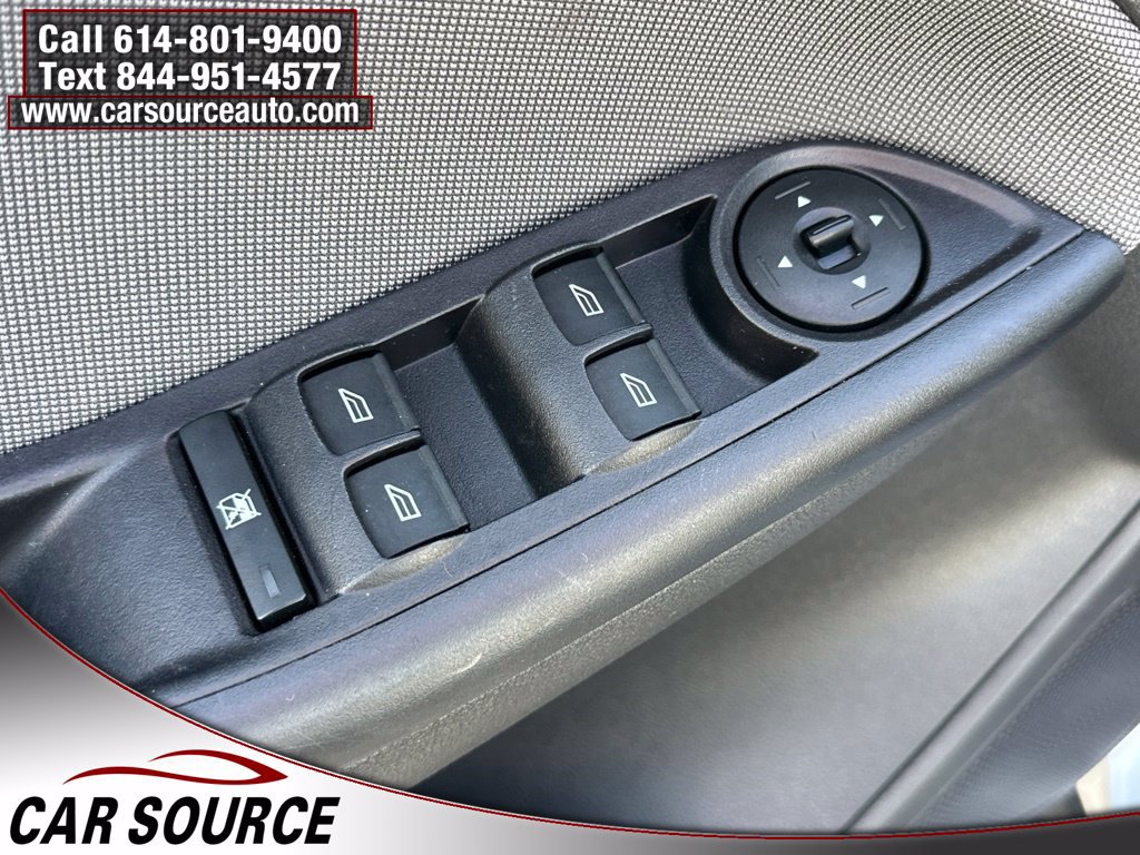 Used 2013 Ford Focus SE FWD image 15