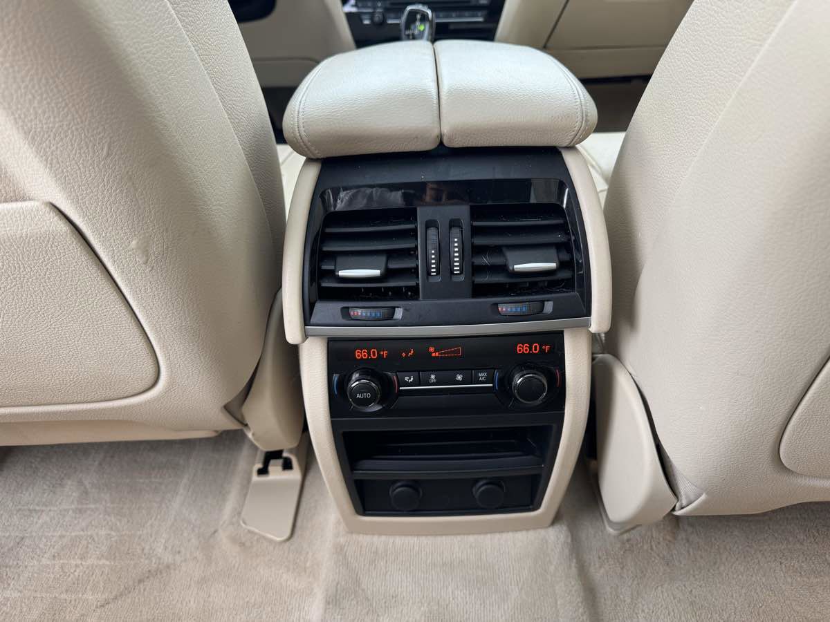 Used 2015 BMW X5 xDrive50i image 21