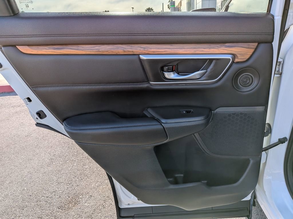 Used 2018 Honda CR-V Touring image 29