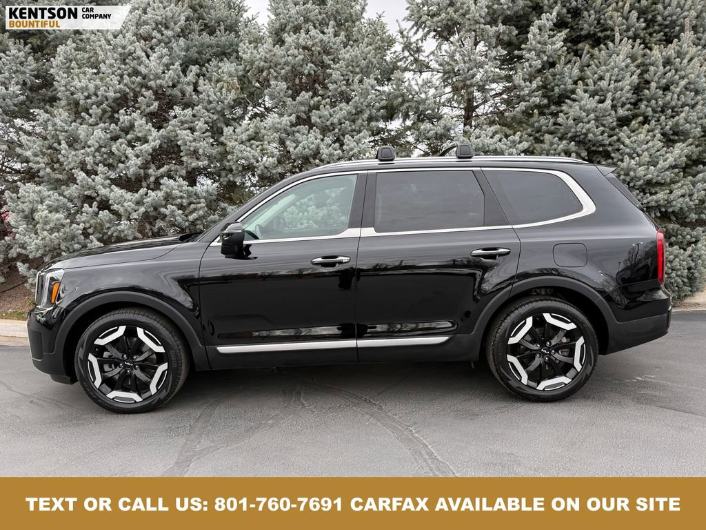 Used 2025 Kia Telluride S image 4