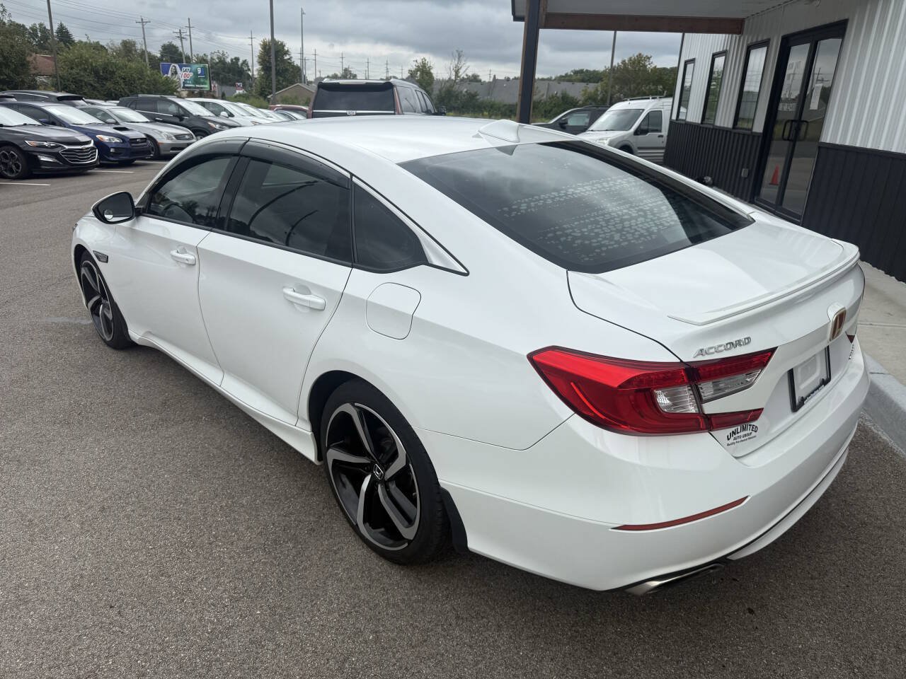 Used 2020 Honda Accord Sport image 11