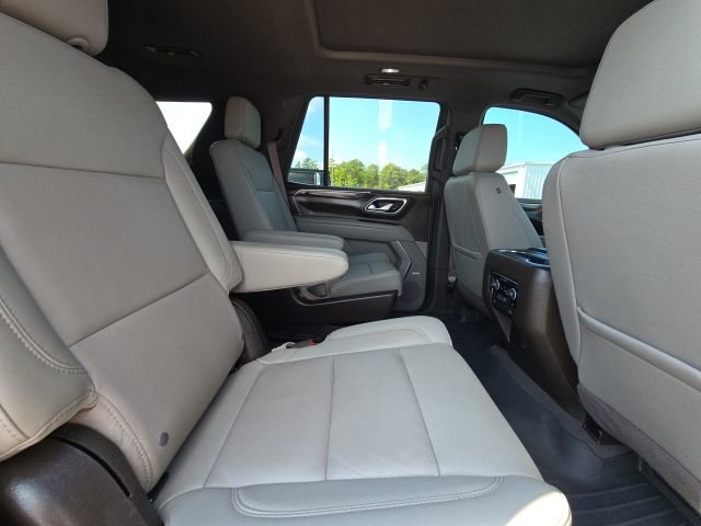 Used 2023 Chevrolet Tahoe Z71 w/ Luxury Package AWD/4WD image 16