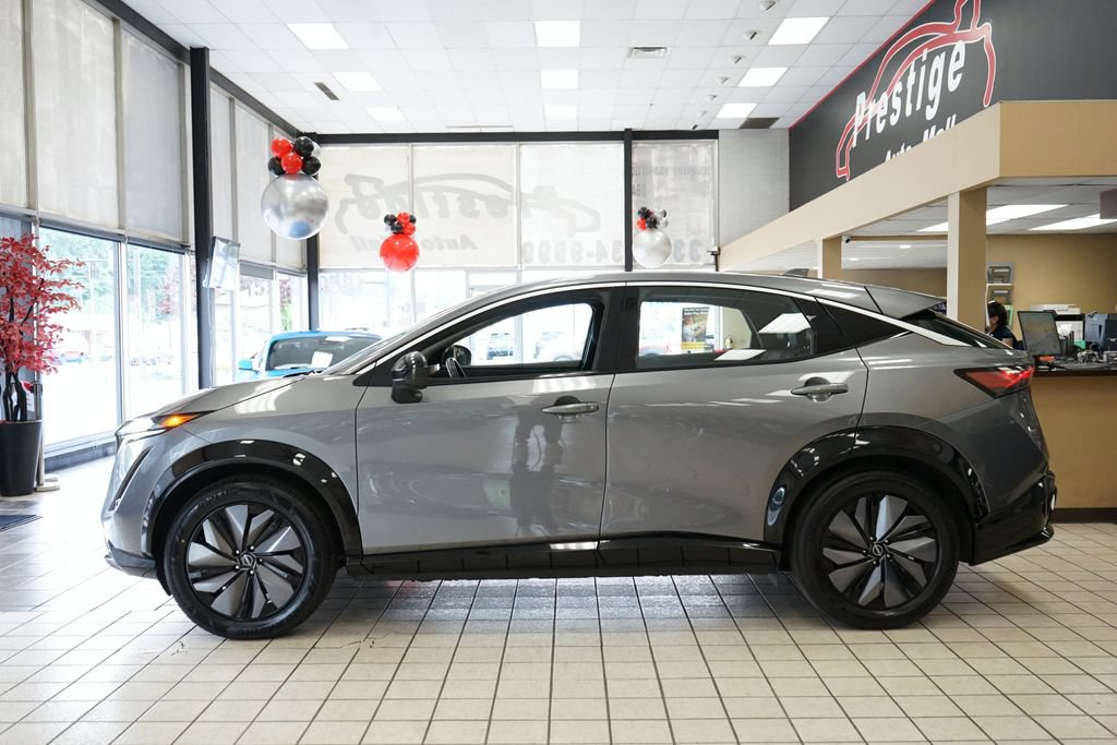Used 2023 Nissan Ariya FWD image 3