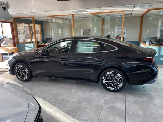 New 2026 Hyundai Sonata SEL image 2