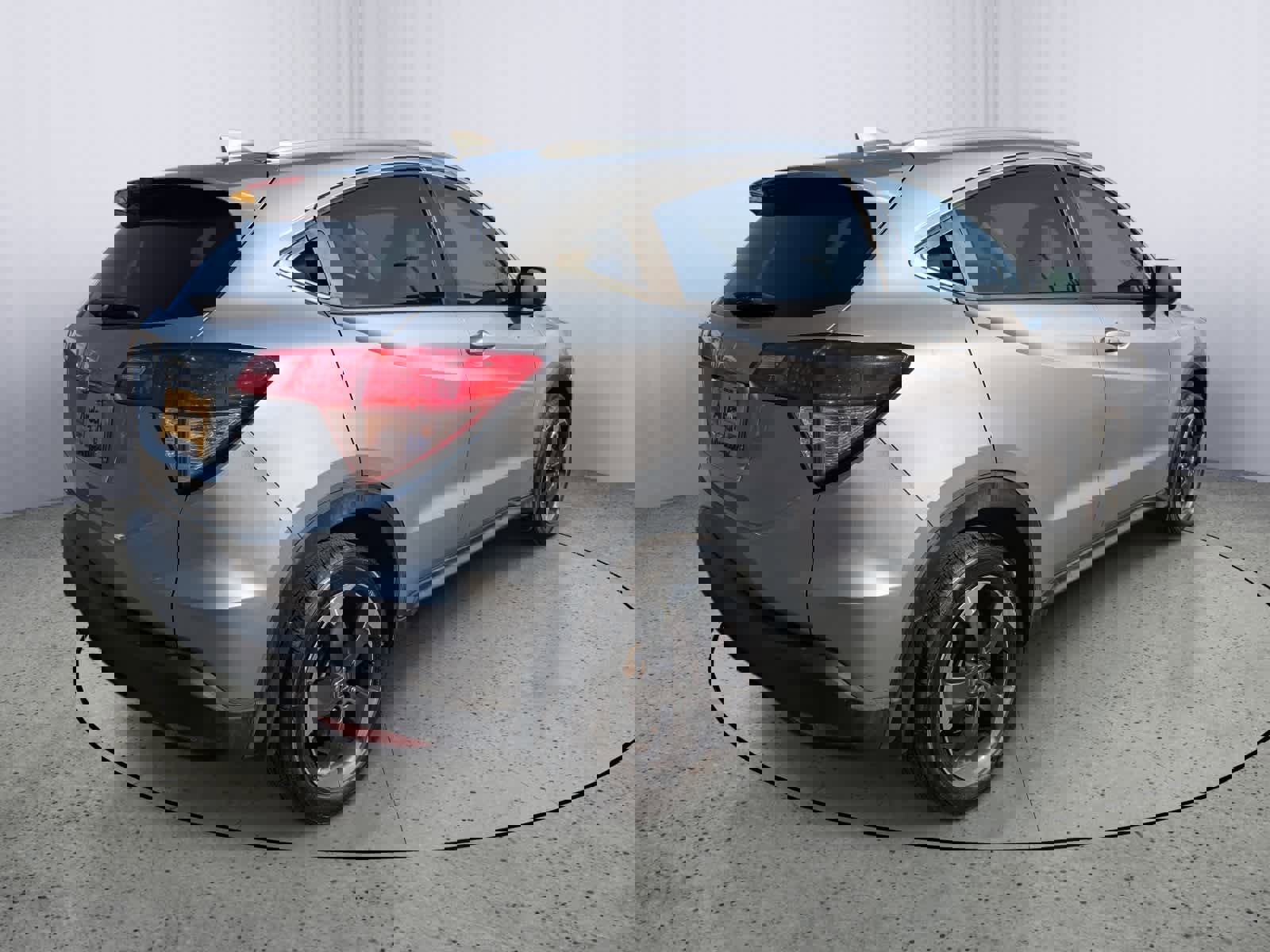 Certified 2018 Honda HR-V EX-L image 3