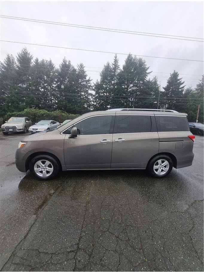 Used 2014 Nissan Quest SV w/ Leather Package image 3