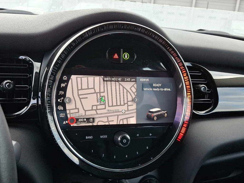 Used 2022 MINI Cooper SE image 24