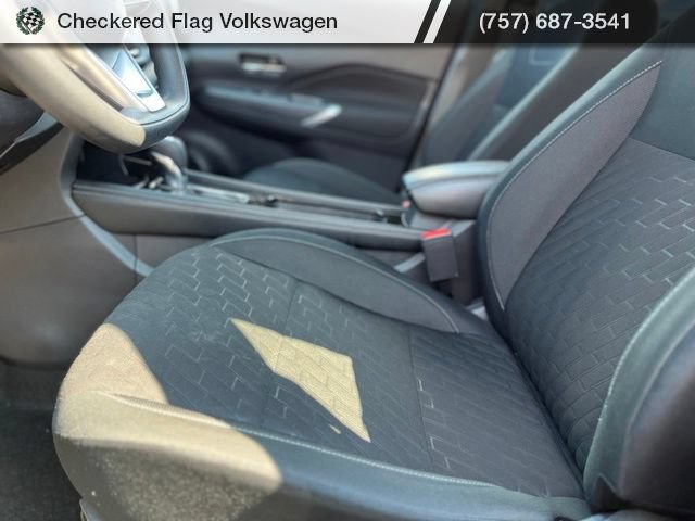 Used 2024 Nissan Kicks SV FWD image 21