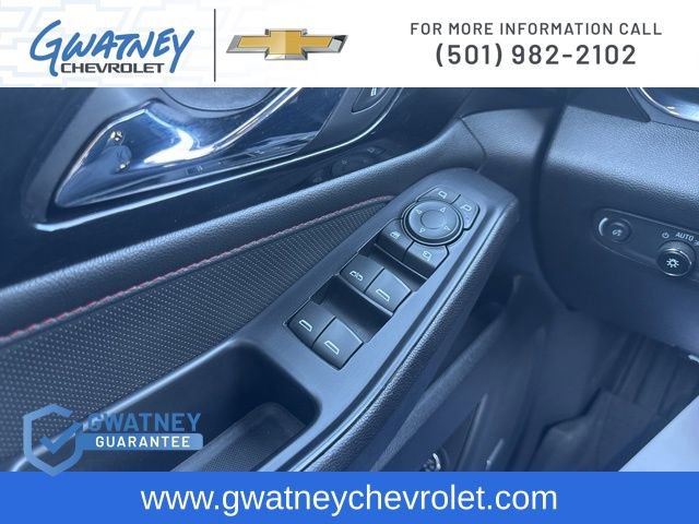Used 2023 Chevrolet Traverse RS w/ LPO, Floor Liner Package FWD image 18