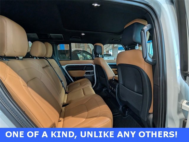 Used 2024 Land Rover Defender 110 S image 14