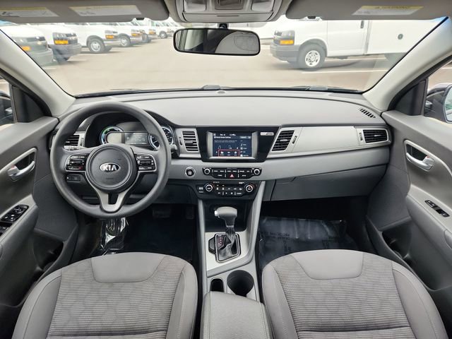 Used 2017 Kia Niro LX image 31