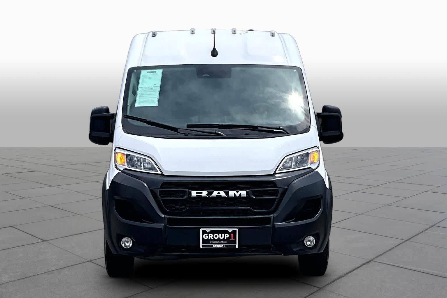 Used 2025 RAM ProMaster 2500 w/ Convenience Group FWD image 4