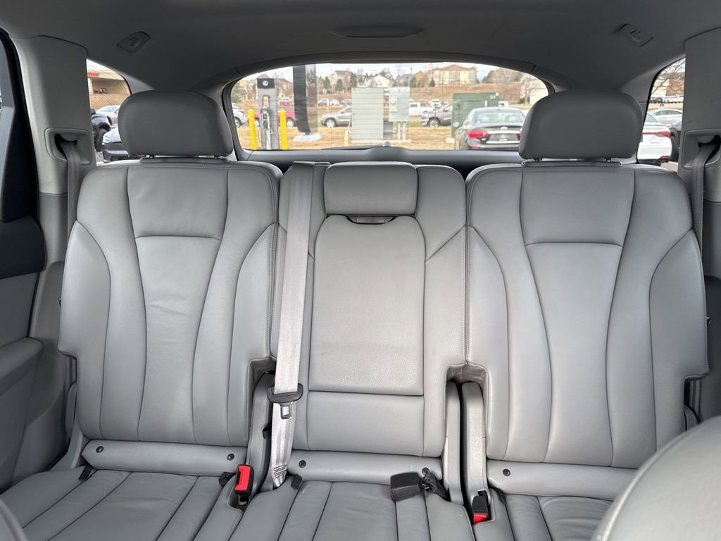 Used 2017 Audi Q7 3.0T Premium image 32