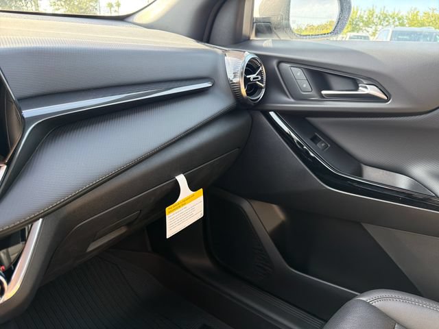 New 2027 Chevrolet Equinox LT w/ Convenience Package II FWD image 30