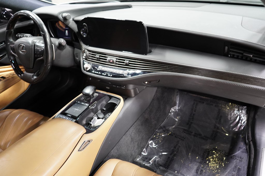 Used 2022 Lexus LS 500 w/ Interior Upgrade Package RWD image 28