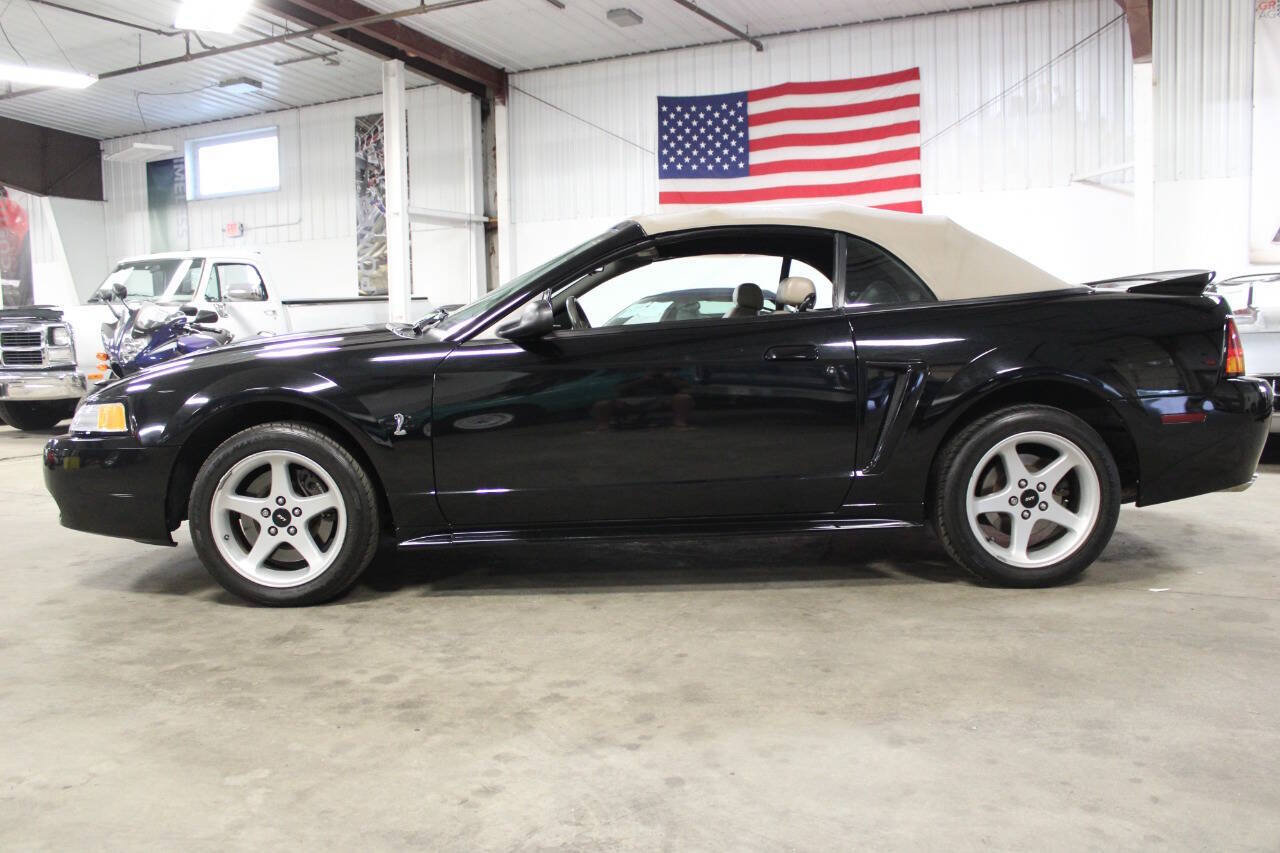 Used 1999 Ford Mustang Cobra RWD image 3