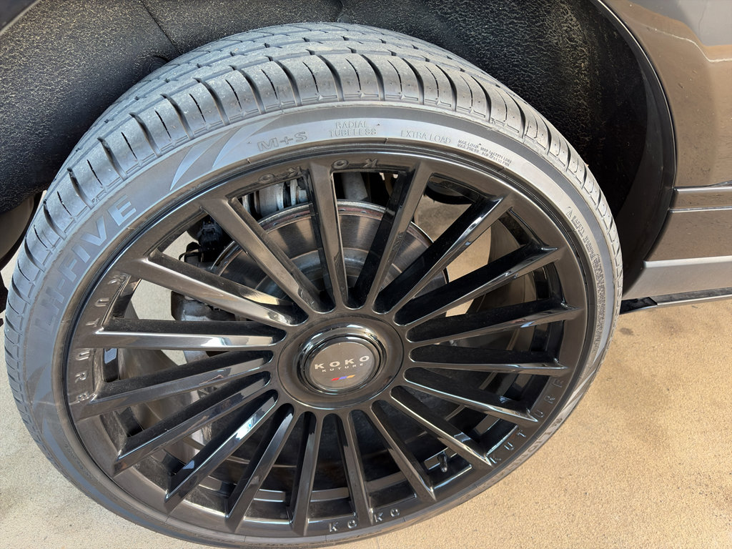 Used 2018 Land Rover Range Rover Long Wheelbase Supercharged image 4