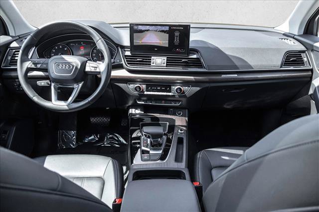 Used 2023 Audi Q5 2.0T Premium w/ Convenience Package AWD/4WD image 20