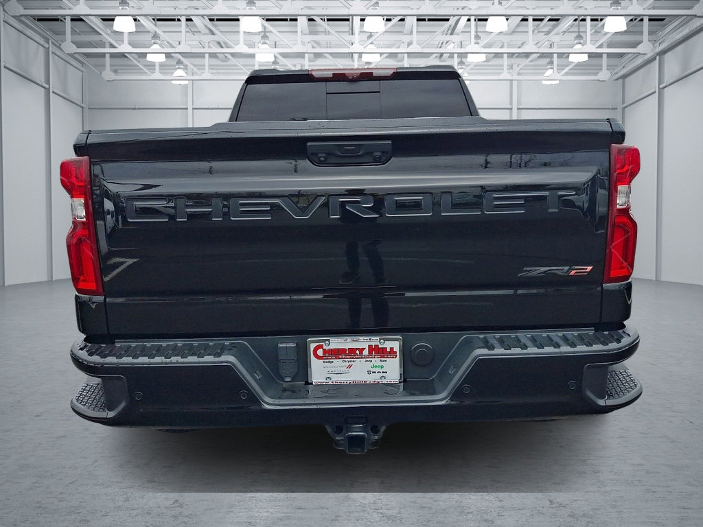 Used 2023 Chevrolet Silverado 1500 ZR2 w/ Technology Package image 4