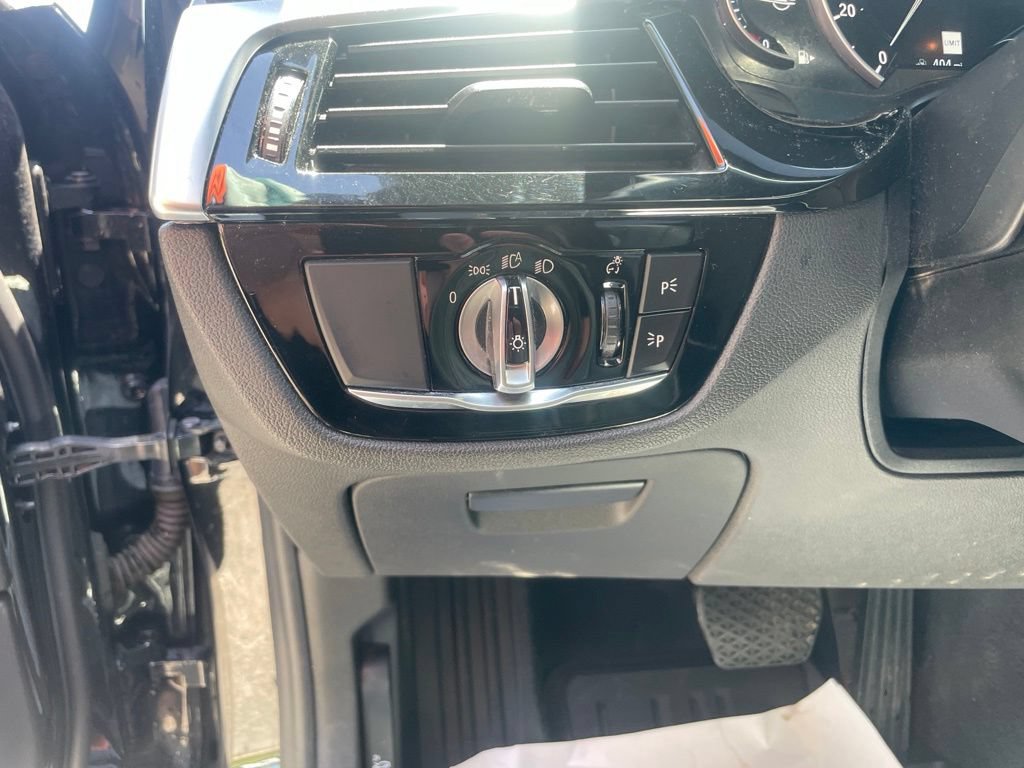 Used 2019 BMW 540i RWD image 18