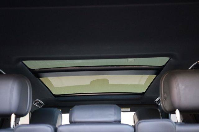 Used 2023 Land Rover Range Rover SE AWD/4WD image 12