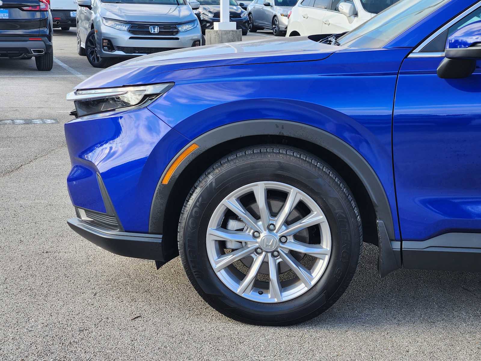 Used 2023 Honda CR-V EX image 8