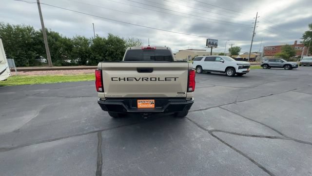 Used 2024 Chevrolet Colorado ZR2 w/ Technology Package AWD/4WD image 7