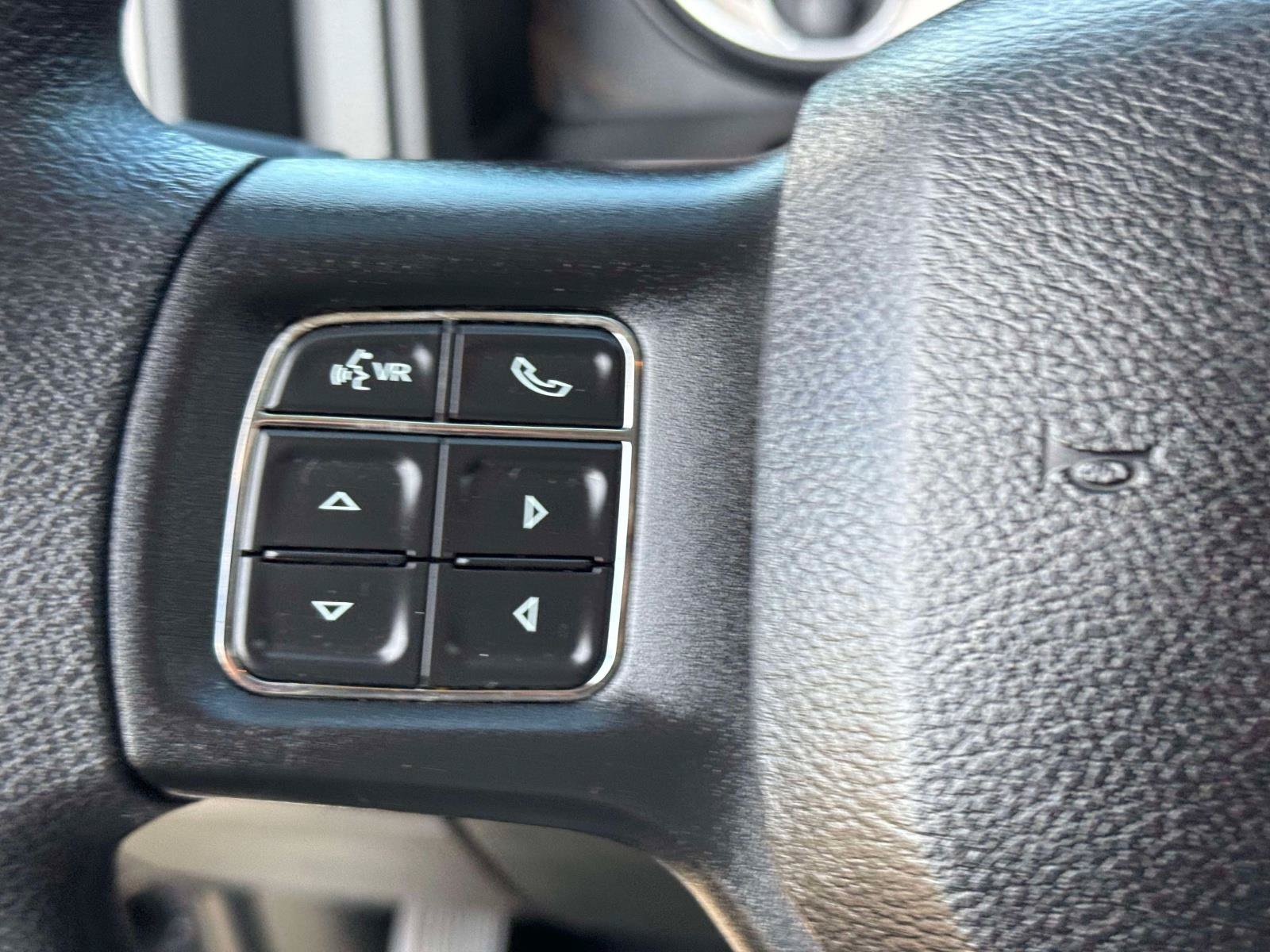 Used 2018 RAM 2500 Tradesman w/ Chrome Appearance Group AWD/4WD image 17