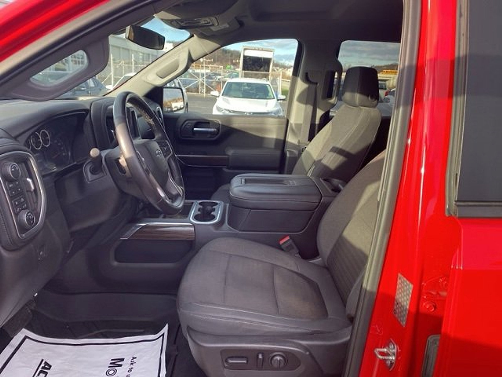 Used 2019 Chevrolet Silverado 1500 LT Trail Boss image 19