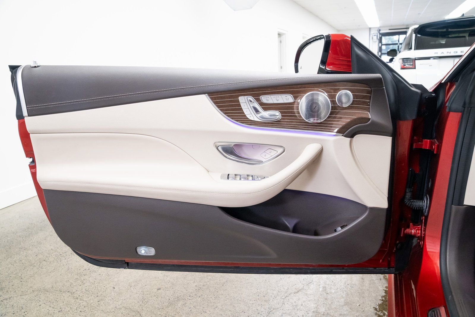 Used 2018 Mercedes-Benz E 400 E 400 image 17