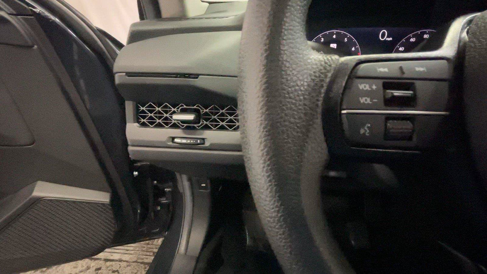Certified 2025 Honda Accord SE image 33
