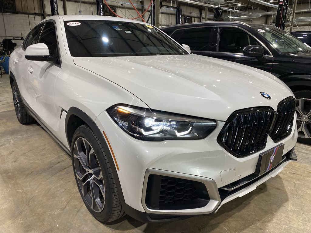 Used 2022 BMW X6 xDrive40i w/ Premium Package image 1