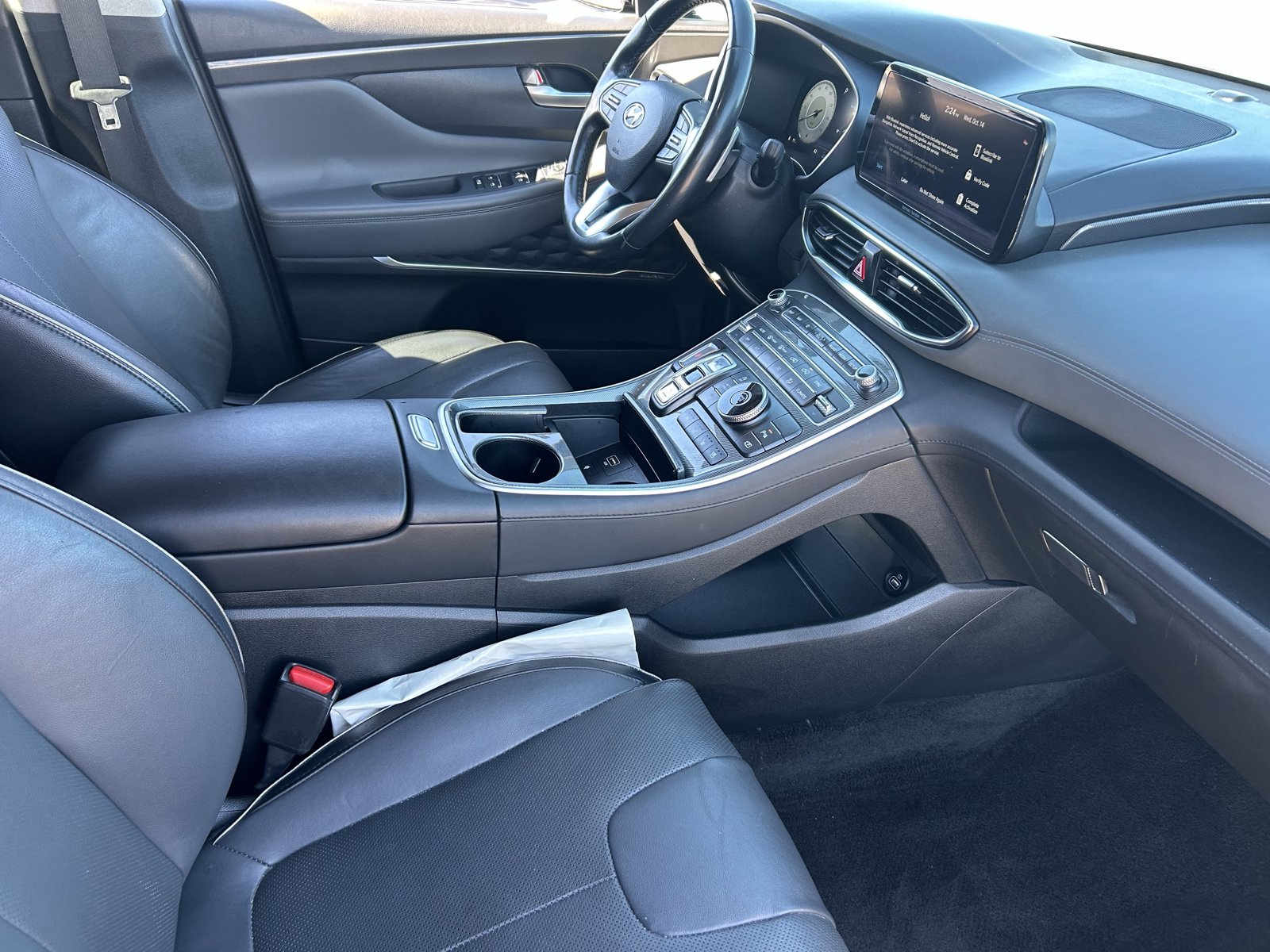 Used 2023 Hyundai Santa Fe Limited FWD image 13