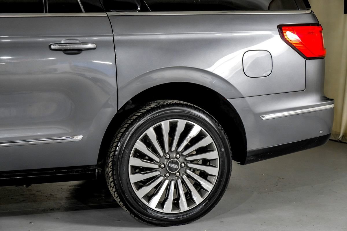 Used 2021 Lincoln Navigator L Reserve w/ Luxury Package image 13