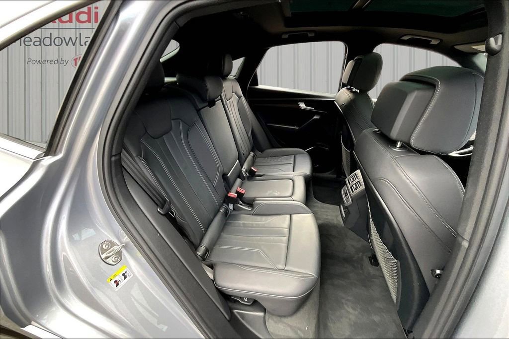Used 2023 Audi Q5 2.0T Premium w/ Convenience Package image 25