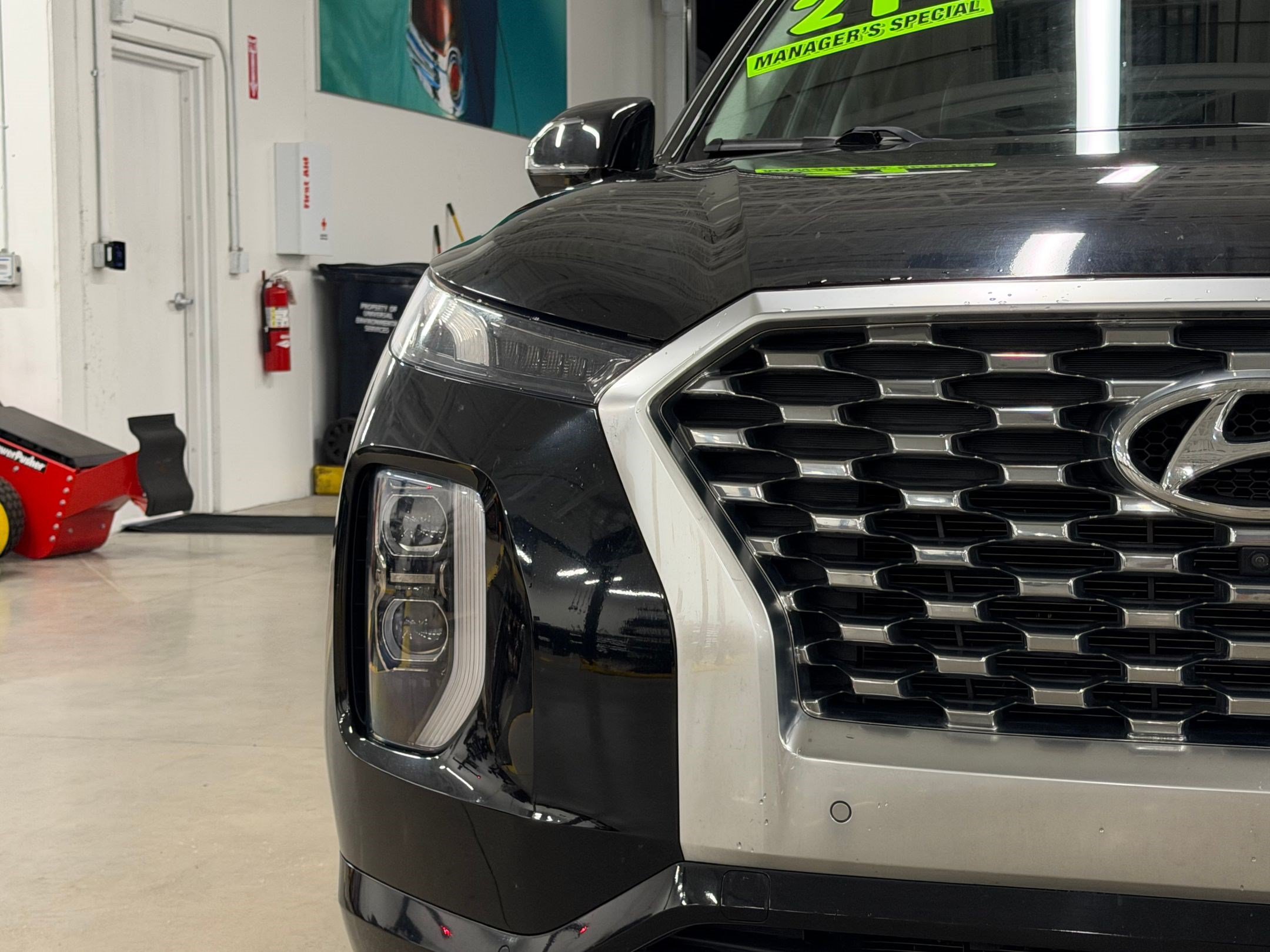 Used 2021 Hyundai Palisade Limited FWD image 12