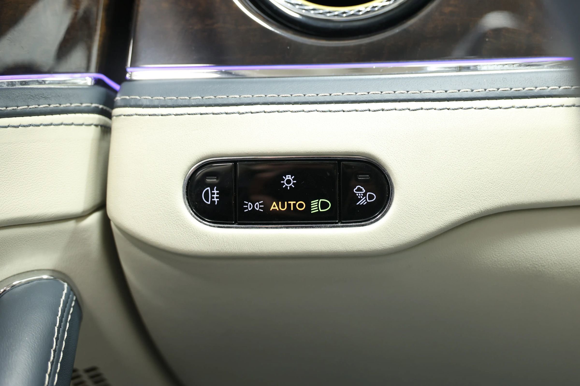 Used 2020 Bentley Flying Spur W12 w/ First Edition Specification image 29