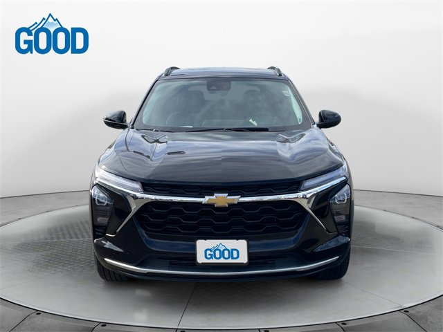 Used 2025 Chevrolet Trax LT w/ LT Convenience Package image 8