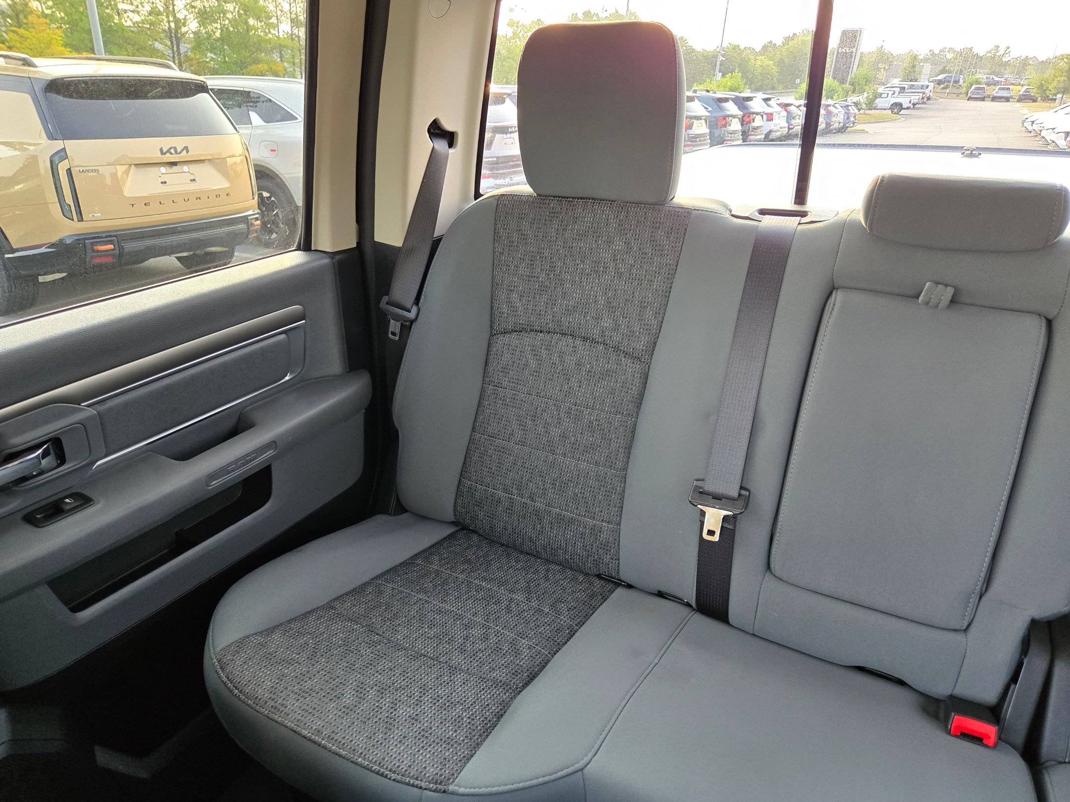 Used 2017 RAM 1500 Big Horn RWD image 12