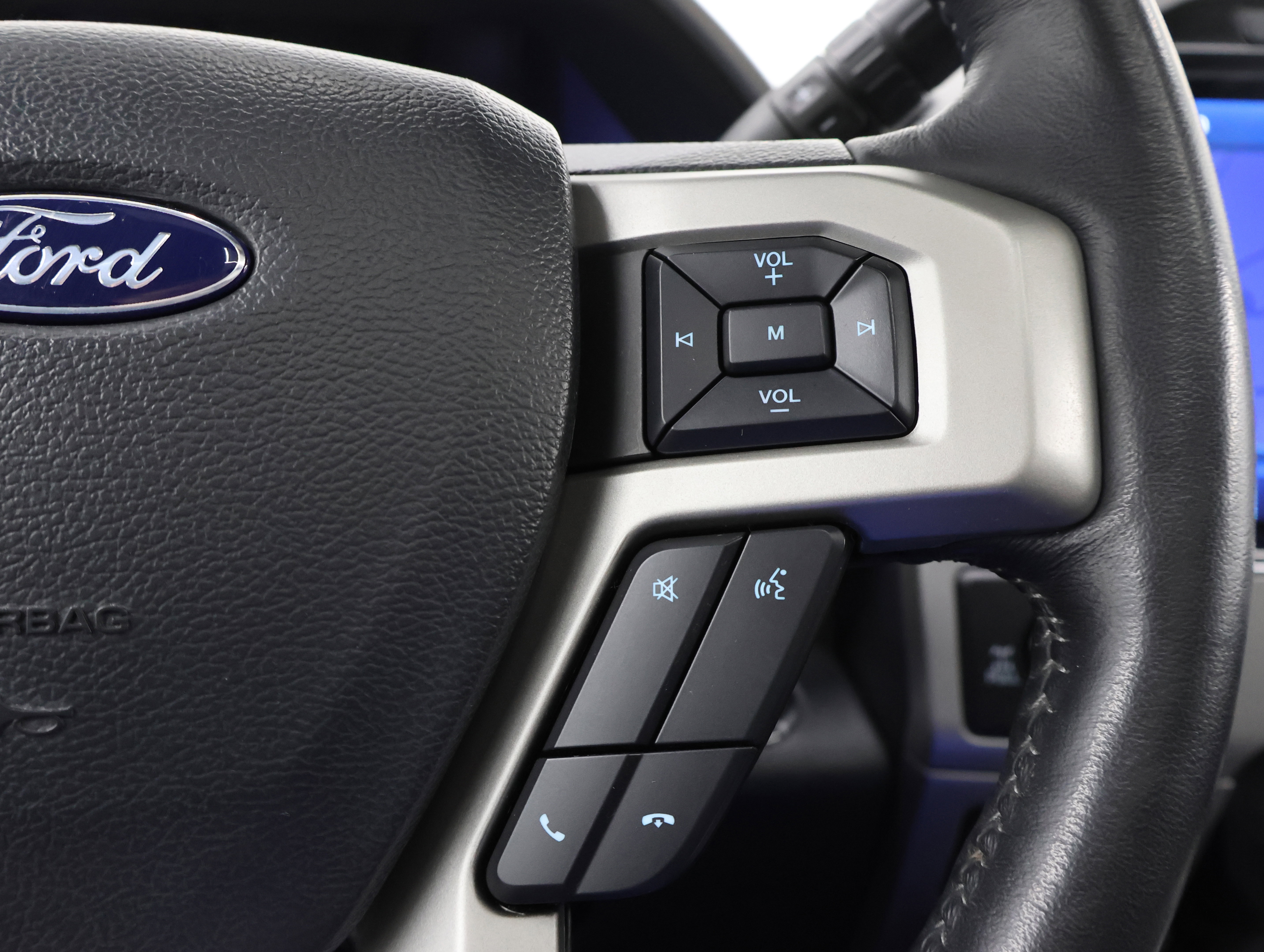 Used 2022 Ford F250 Lariat w/ Tremor Off-Road Package image 16