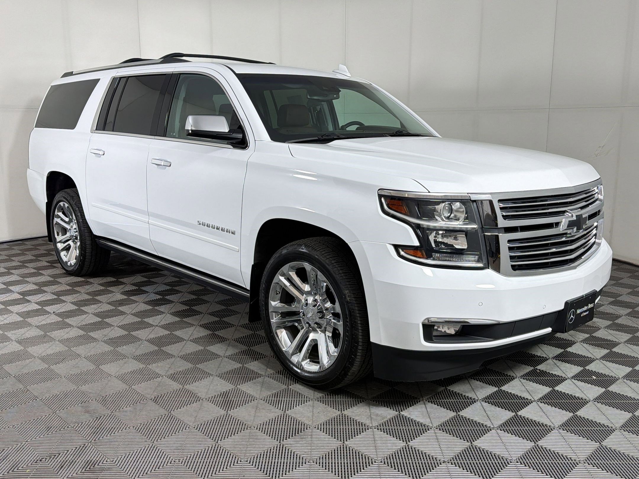 Used 2019 Chevrolet Suburban Premier w/ Premier Plus Edition AWD/4WD image 7