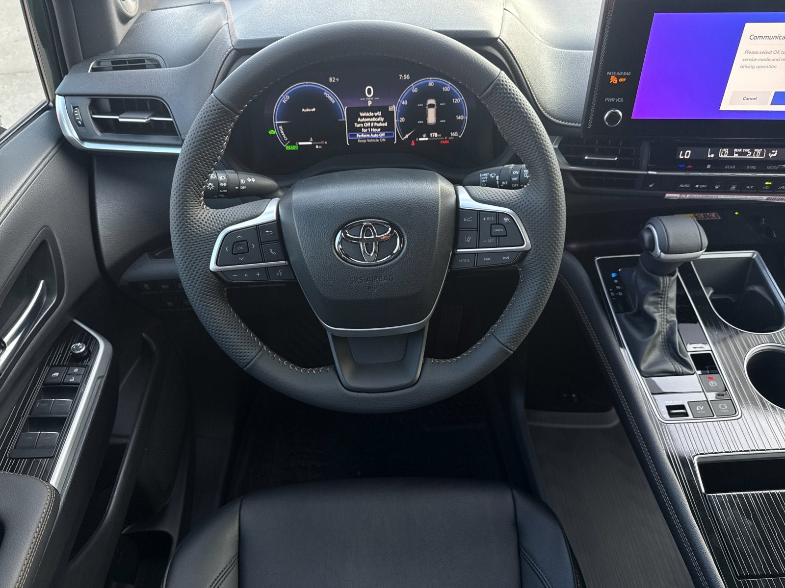 New 2026 Toyota Sienna XLE Woodland Edition AWD/4WD image 16