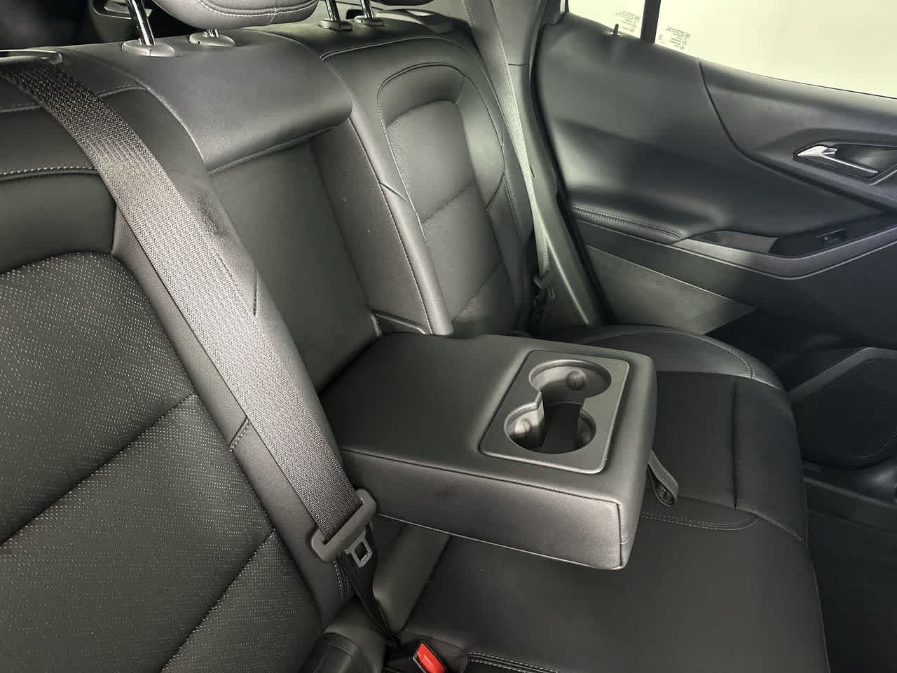 Used 2026 Chevrolet Equinox LT w/ Convenience Package II FWD image 23