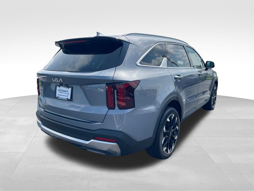 Used 2025 Kia Sorento EX w/ Panoramic Sunroof Package FWD image 5