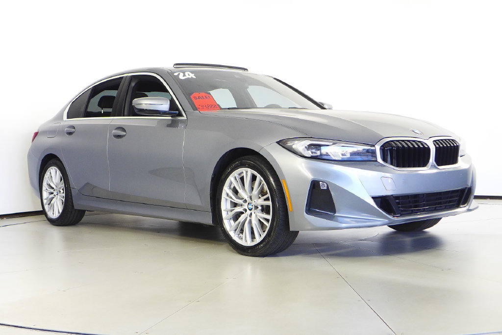 Used 2024 BMW 330i Sedan w/ Convenience Package RWD image 4
