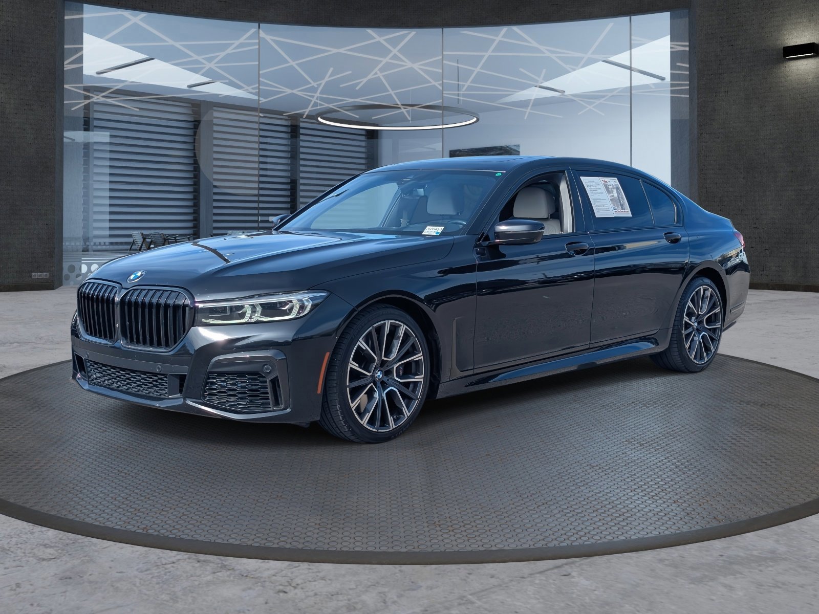 Used 2021 BMW 740i w/ M Sport Package image 2